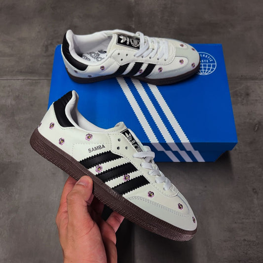 Adidas Samba clásica con flores | Dama