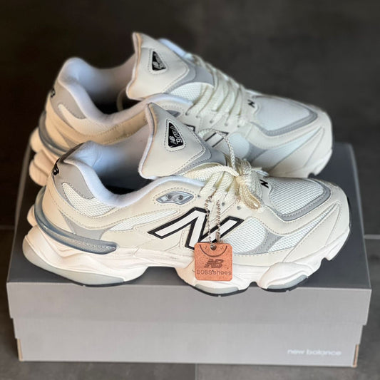 New Balance 9060 Blanca, Gris y Negro | Hombre y Dama