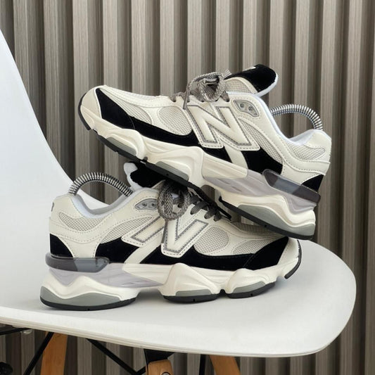 New Balance 9060 Blanca y Negra | Hombre y Dama