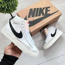 NIKE BLAZER BOTA
