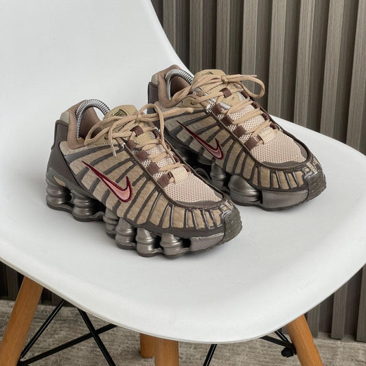 Nike Shox Cafe Chulo Rosado | Hombre y Dama