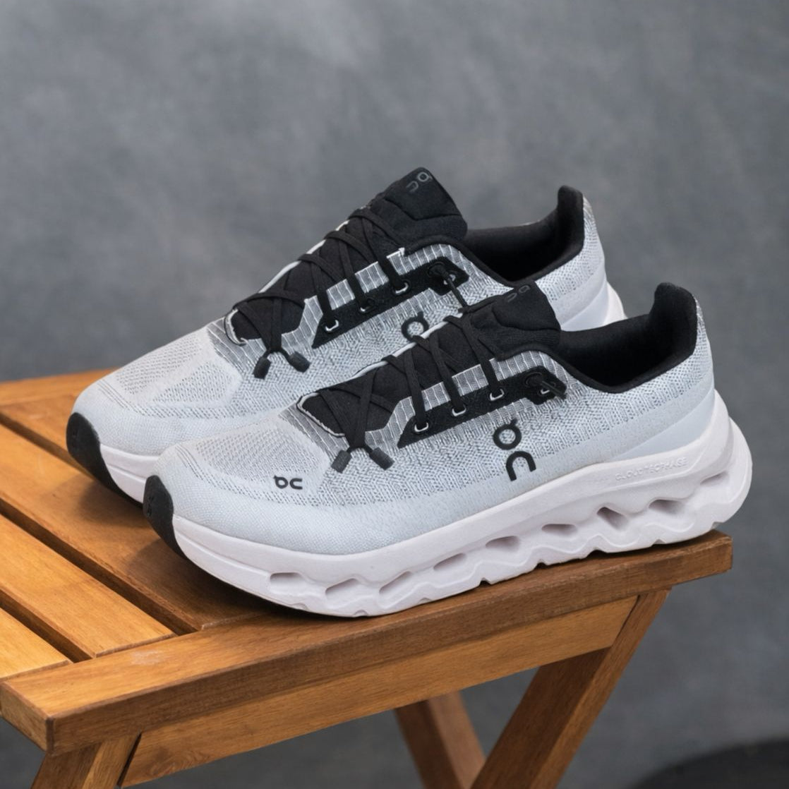 On Cloud Running Blanca Negra | Hombre