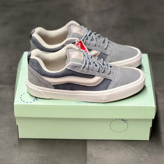 Vans Gris con Blanco | Hombre