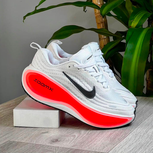 NIKE ZOOM VOMERO | HOMBRE Y DAMA