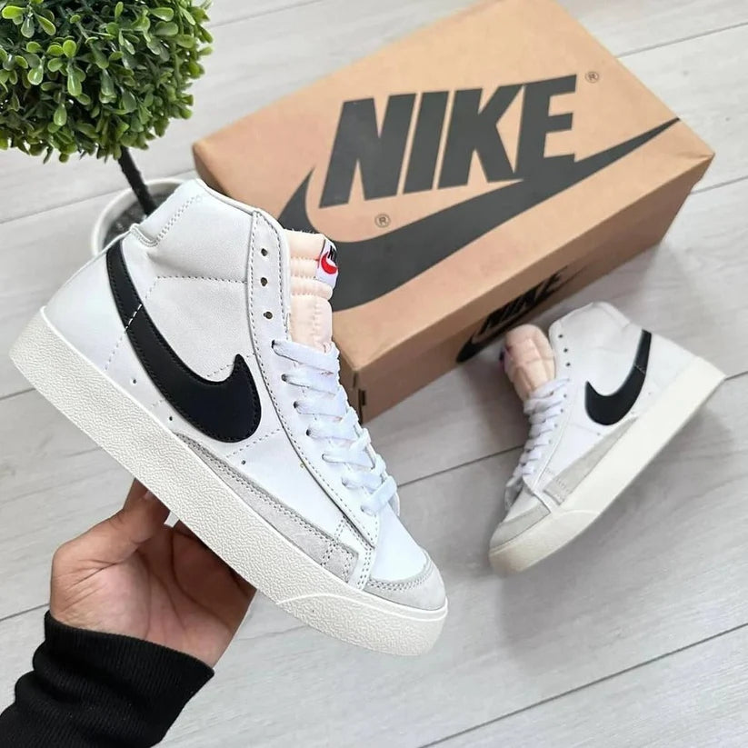 NIKE BLAZER BOTA