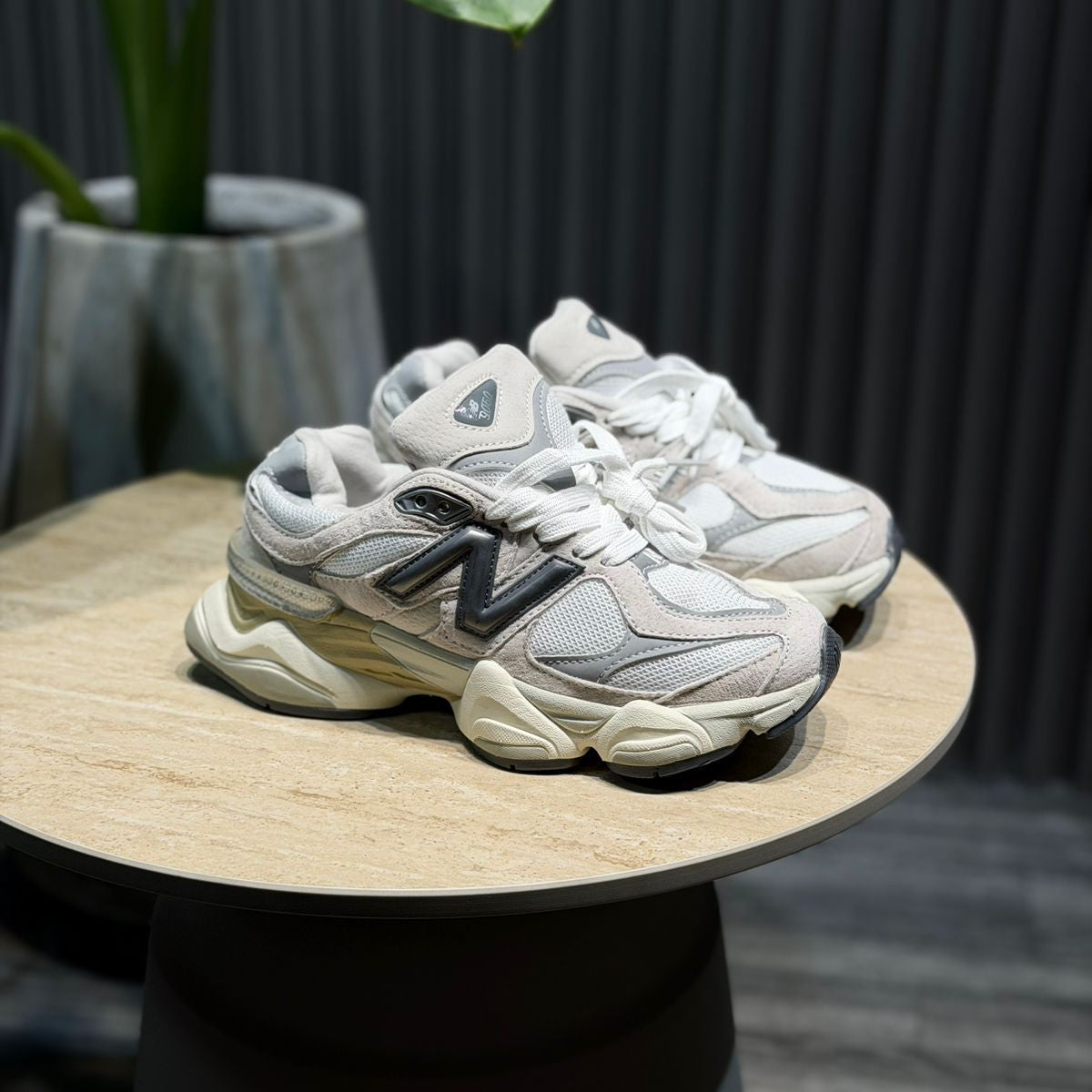 New Balance 9060 Beige Gris | Hombre y Dama