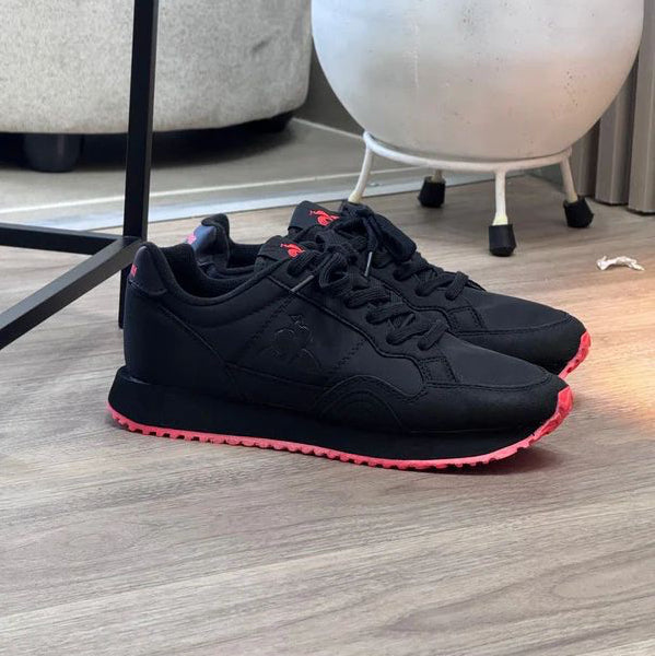 Lecoq Sportif Negro Suela Roja