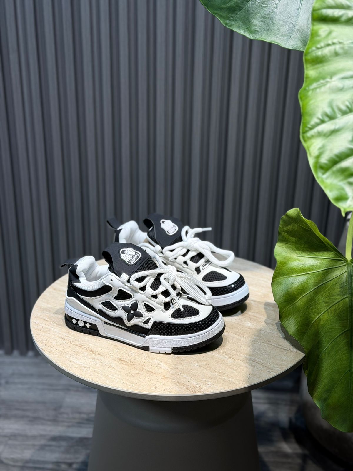 Louis Vuitton Skate Blanca Negra | Hombre y Dama