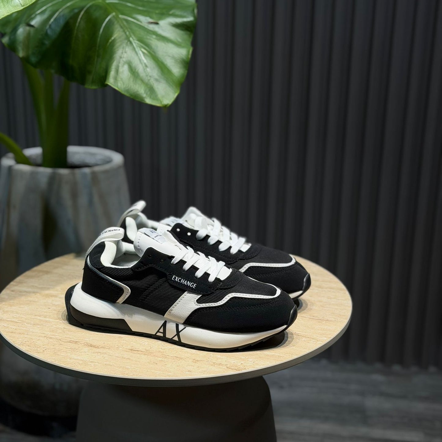 Armani Negro y Blanco | Hombre