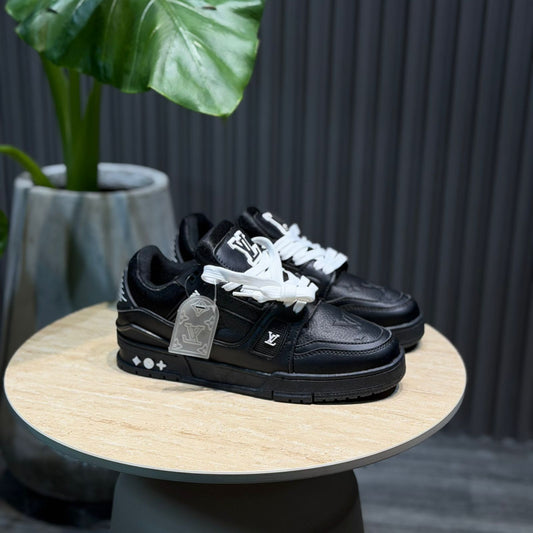 Louis Vuitton Trainer Negra | Hombre