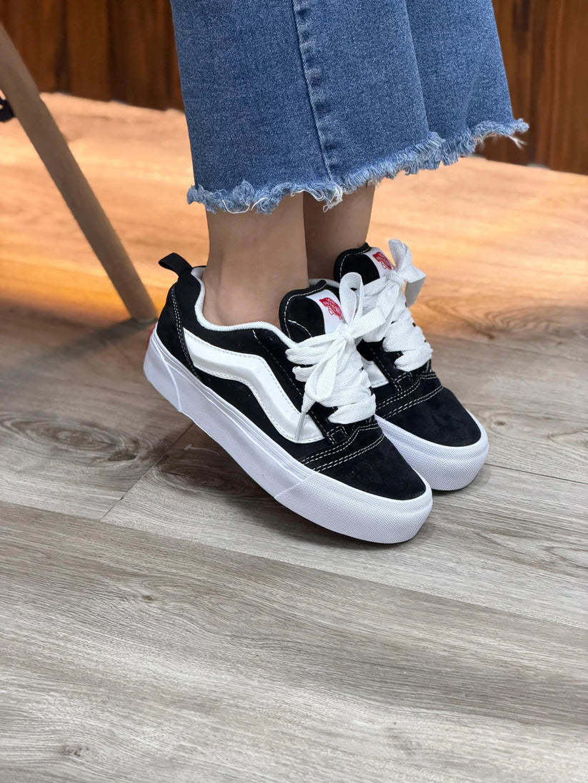 VANS KNU SKOOL