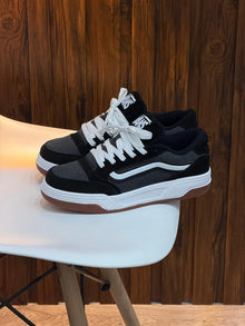 VANS HYLANE